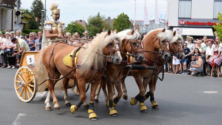 Festzug_3_Quadriga Festzug_3_Quadriga